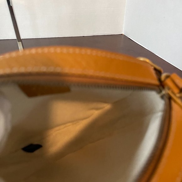 Gucci Disney Mickey Mouse GG Round Circle Crossbody Bag Dust cover/Box (115244) - Picture 8 of 8